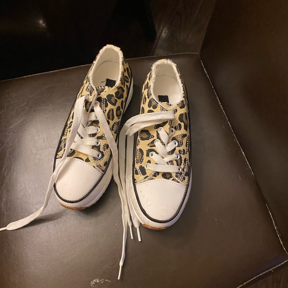 GND sneakers